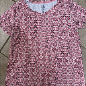 Croft & Barrow Red and White Geometric Tee